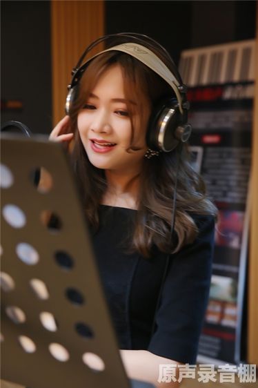 夜读主播陈文静