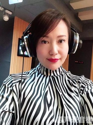 夜读主播李旭光